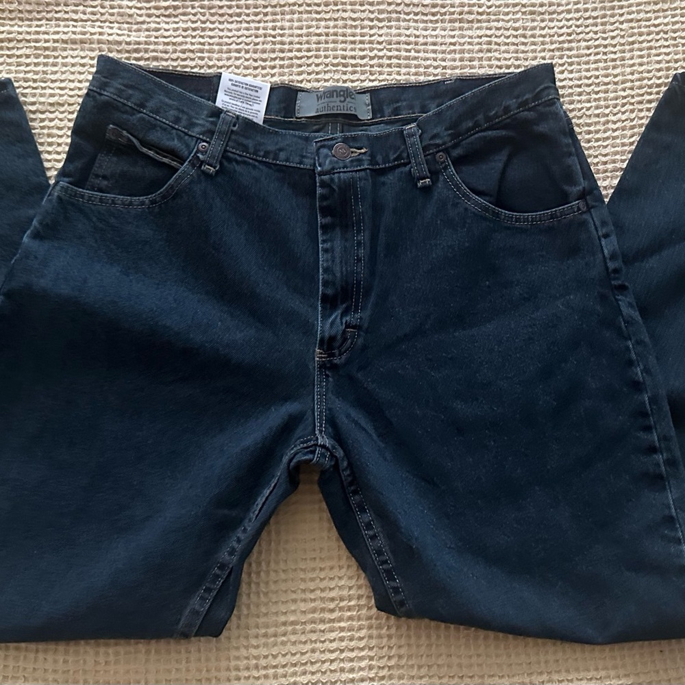 Wrangler Men’s Navy Straight-Leg Jeans